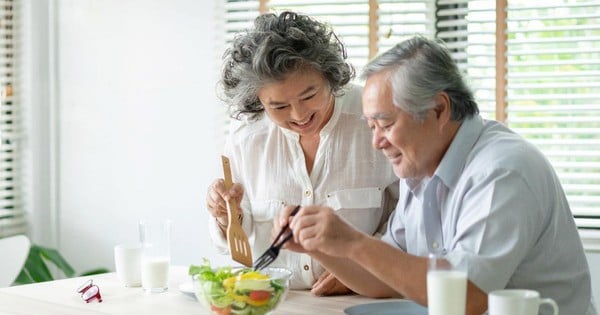 5 foods the elderly should eat regularly