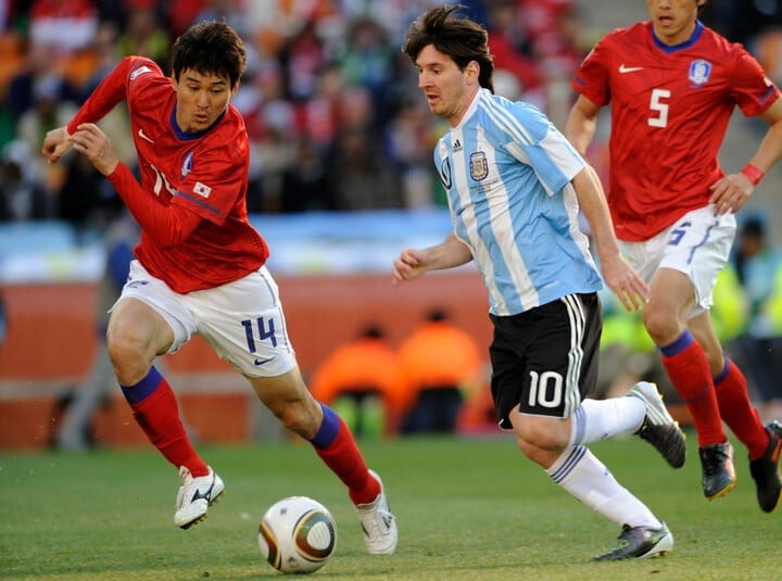 Lee Jung-soo រំលឹក Messi នៅ World Cup 2010 ។