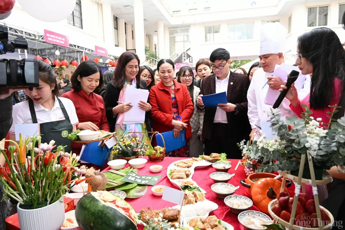 Đặc sắc các món ăn vùng miền tại Hội thi nấu ăn Công đoàn Bộ Công Thương