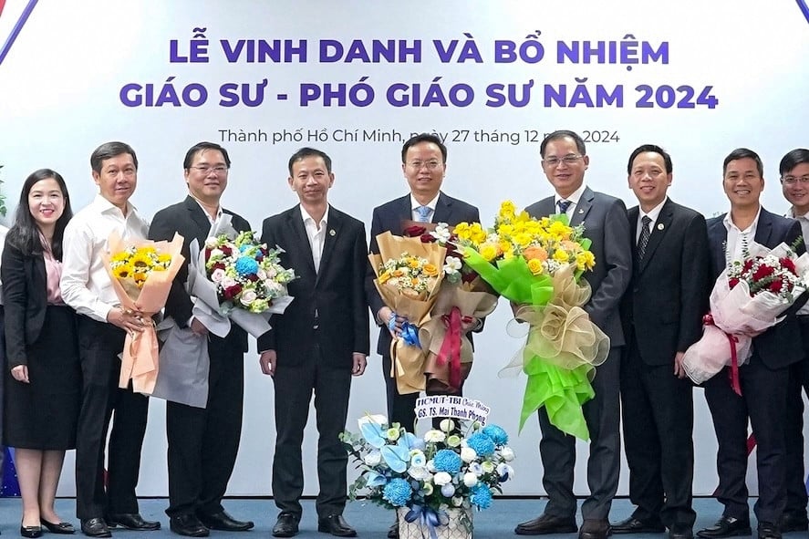 Giáo sư, tiến sĩ nhận thu nhập gần 100 triệu đồng/tháng ở trường đại học