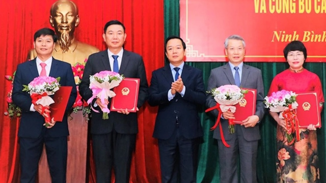 Ninh Binh spends more than 56 billion VND to support officials applying for early retirement