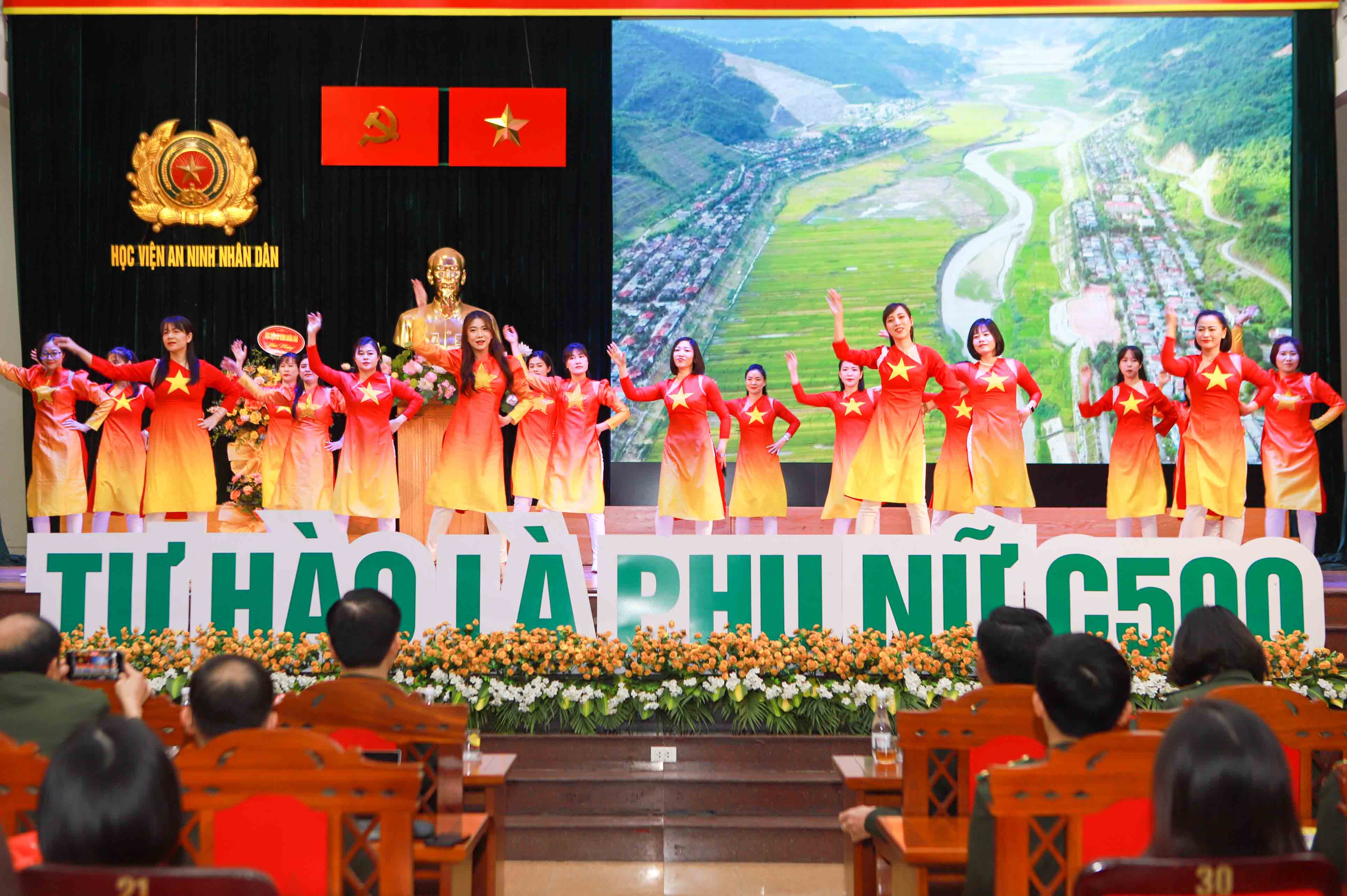 Hội Phụ nữ Học viện An ninh nhân dân tuyên dương điển hình tiên tiến và trao giải cuộc thi Viết-Vẽ- Ảnh 3.