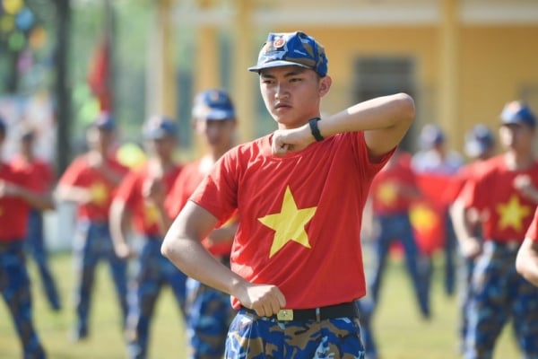 海軍の「新人」の一日