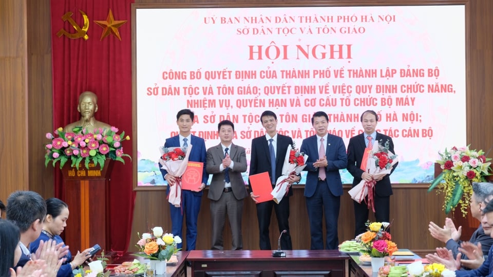 La structure organisationnelle du Département des minorités ethniques et des religions de Hanoi comprend un bureau et 3 départements fonctionnels.