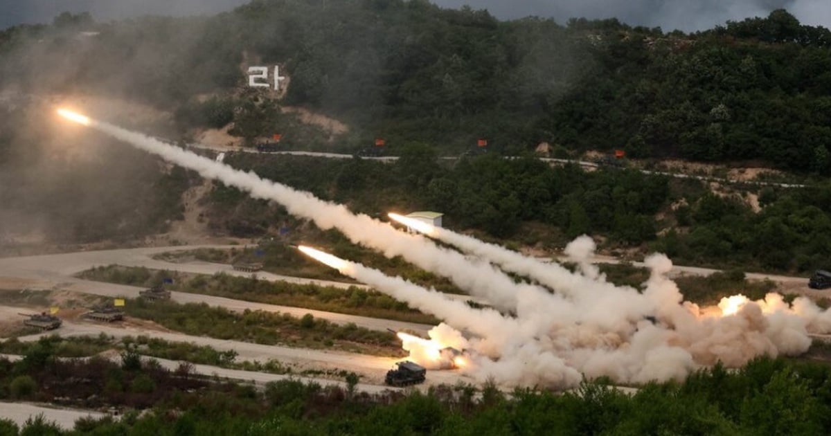 Artilleriegeschosse aus gemeinsamen südkoreanisch-amerikanischen Militärübungen fallen auf zivile Gebiete