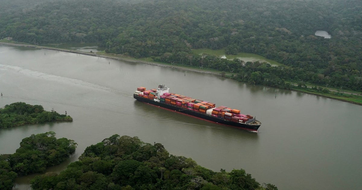 Tổng thống Panama phản pháo tuyên bố 'đang lấy lại kênh đào' của ông Trump