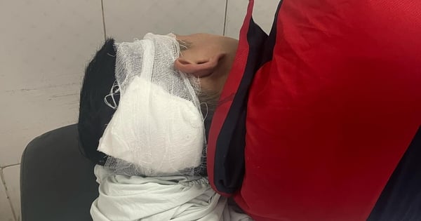 Verifying the taxi driver was beaten and hospitalized in front of the bus office