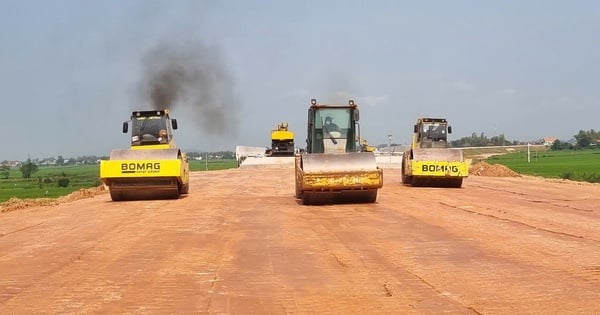 Speed ​​up construction to increase output of Hoai Nhon Expressway