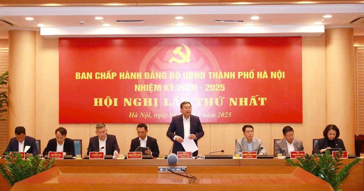 The Executive Committee of the Hanoi People's Committee Party Committee held its first conference.