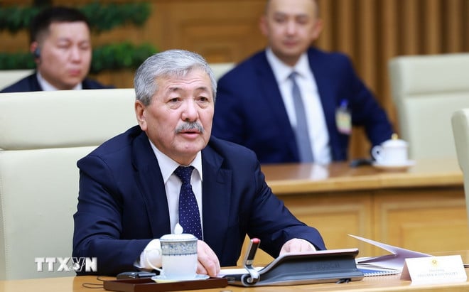 Kyrgyzstan Prime Minister Adylbek Kasimalyev speaks. Photo: VNA