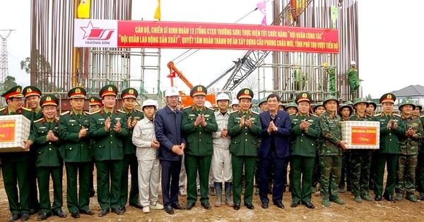 Le ministre de la Défense demande de raccourcir la progression des travaux du nouveau pont de Phong Chau