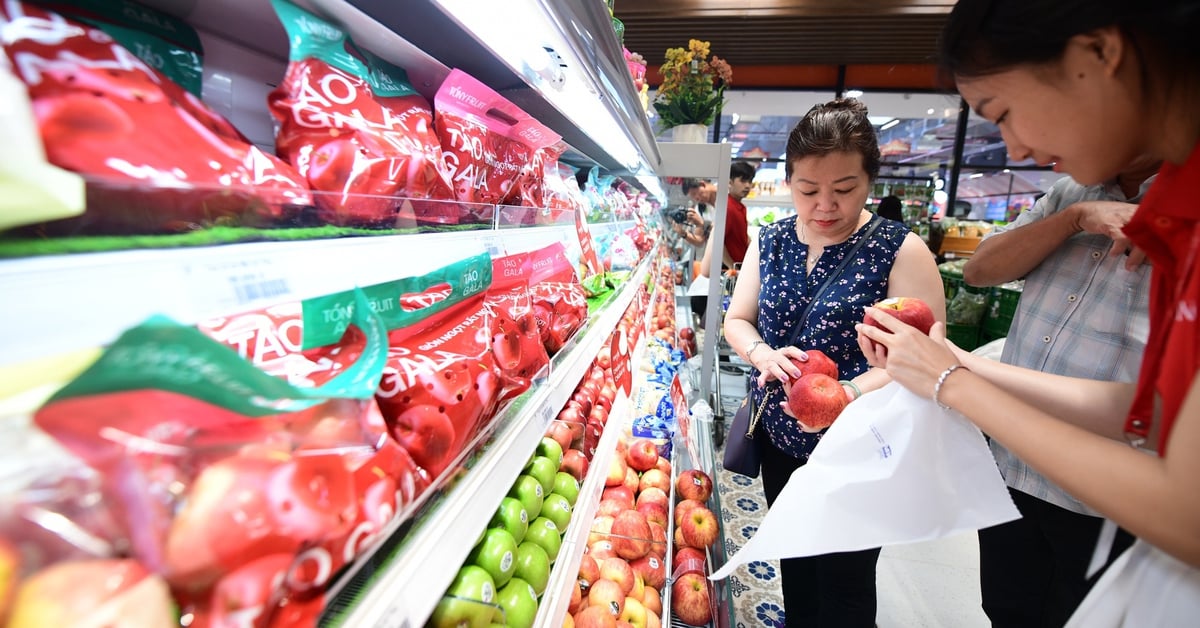 Festival de frutas frescas de apertura para dar la bienvenida al 8 de marzo