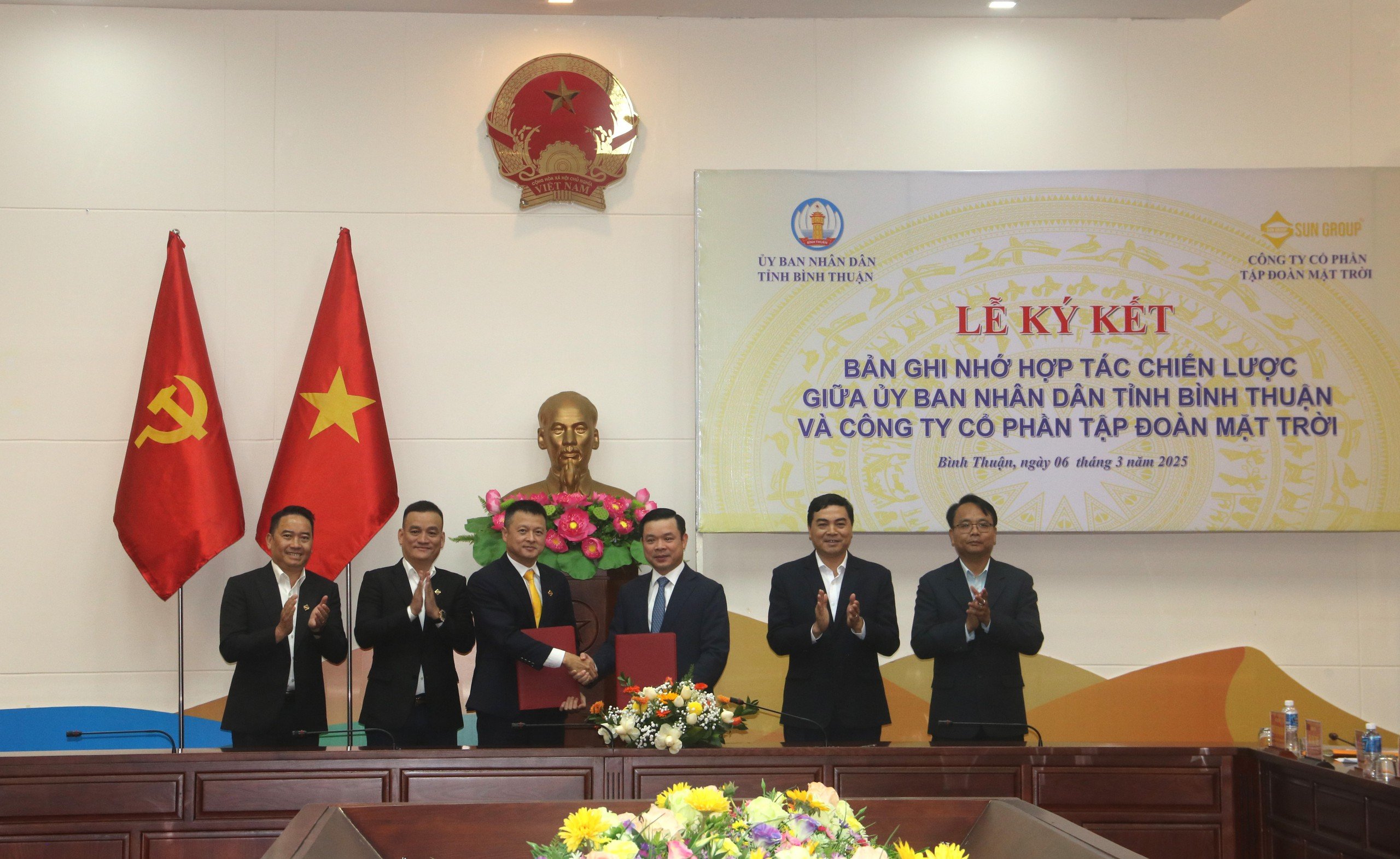 Sun Group Corporation promotes the implementation of many projects in Binh Thuan