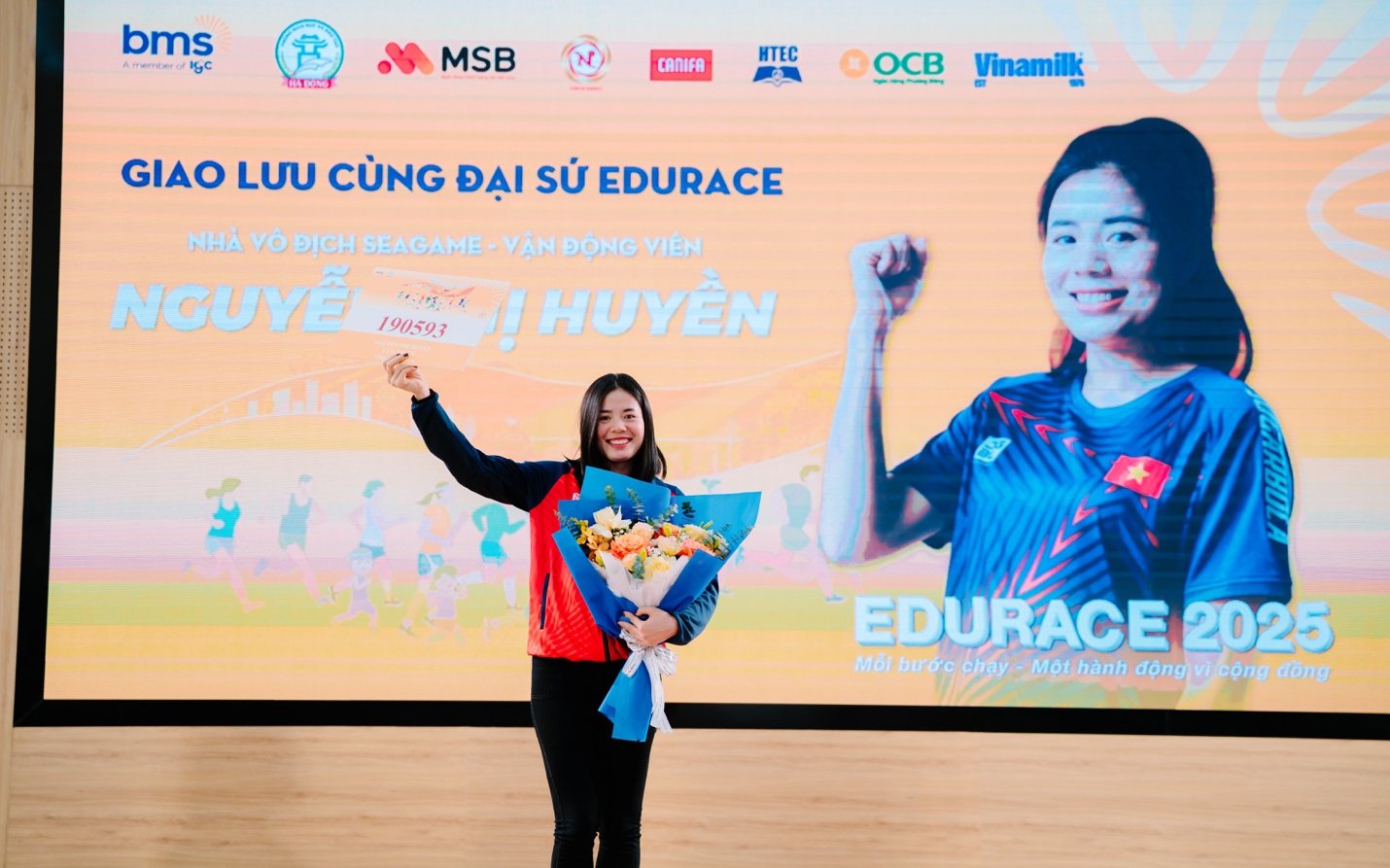 nhà vô địch SEA Games Nguyễn Thị Huyền truyền cảm hứng cho thế hệ công dân toàn cầu