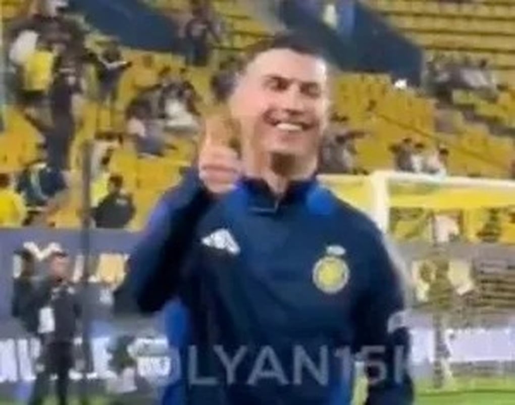 Ronaldo lập cột mốc đáng nể, tỏ thái độ bất ngờ với bản sao - 2