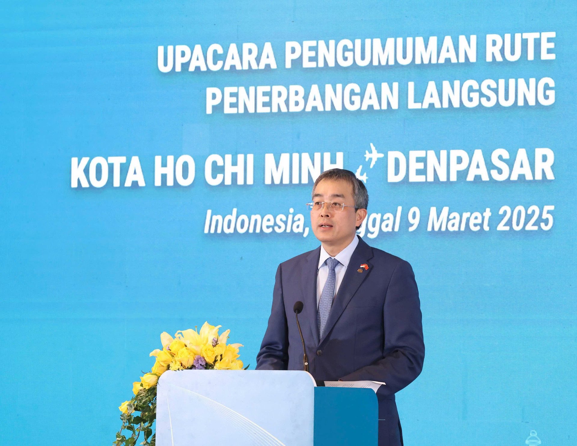 Foto 2 El Sr. Dang Ngoc Hoa, presidente del consejo de administración de Vietnam Airlines, dijo que la aerolínea está comprometida a seguir desarrollando rutas de vuelo en el futuro.jpg