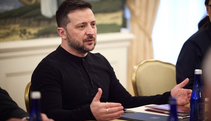 Zelenskyy does not participate in peace talks with the US team