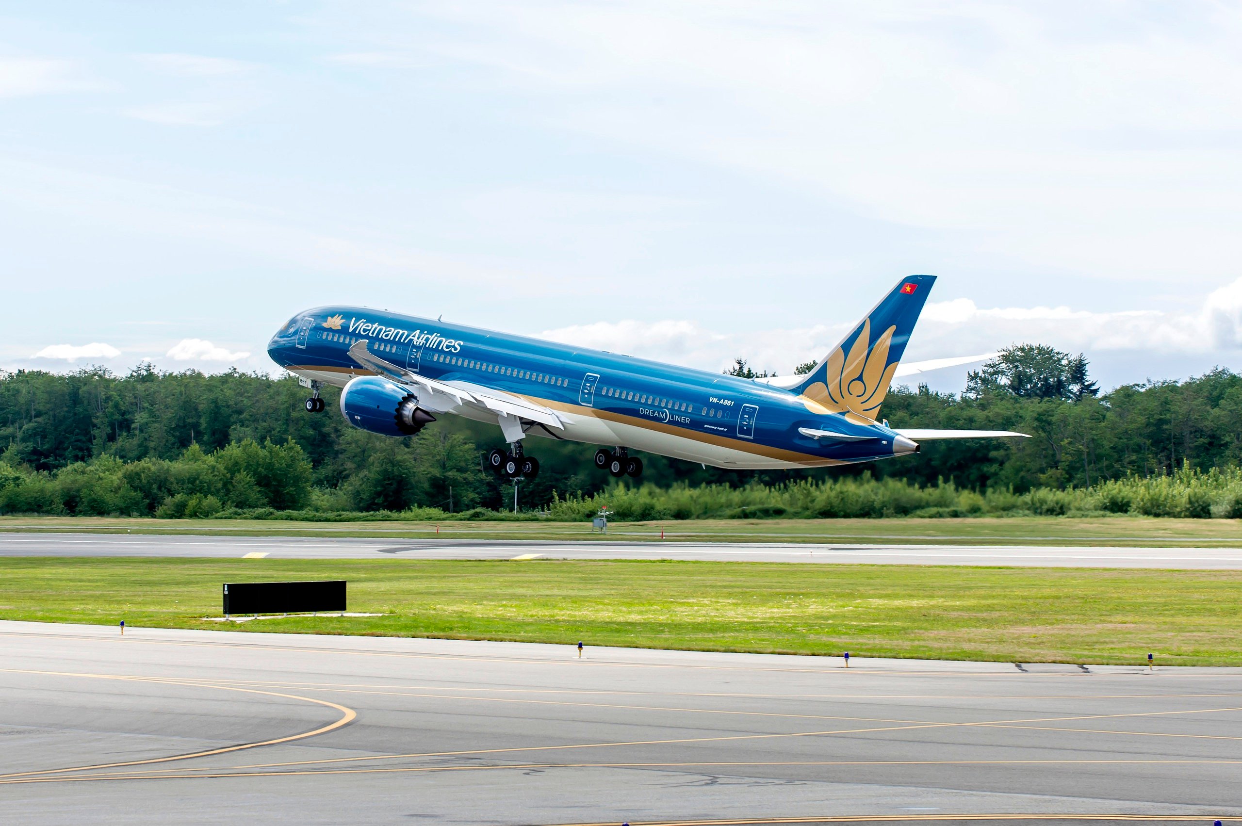 Đình công tại sân bay Đức, nhiều chuyến bay Vietnam Airlines bị ảnh hưởng- Ảnh 1.