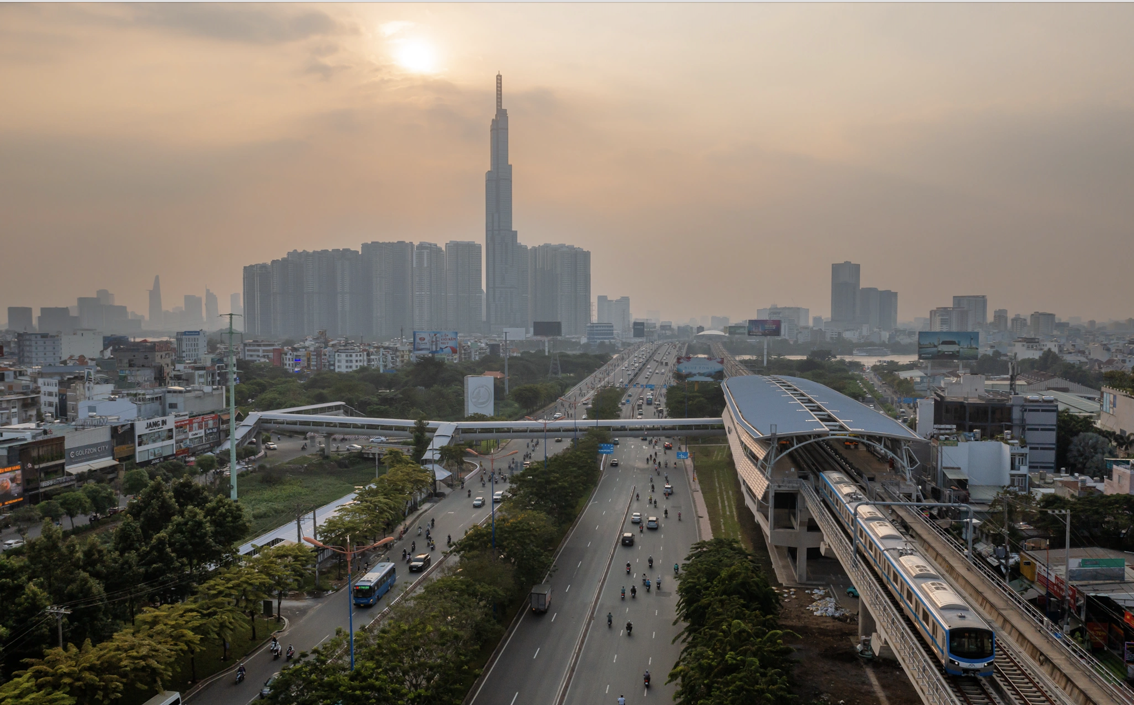 Mit der Eröffnung der U-Bahnlinie 1 beginnt für Ho-Chi-Minh-Stadt ein neues Transportzeitalter