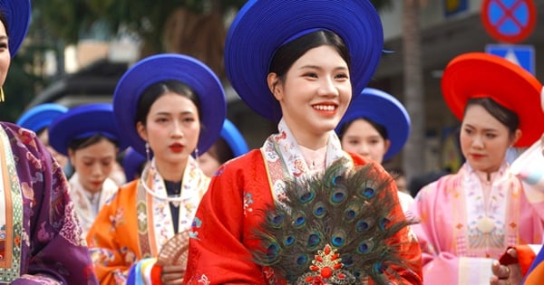 L'ao dai vietnamien atteint de nouveaux sommets