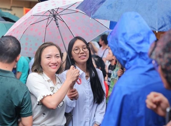 Au cours de l'année scolaire 2025-2026, chaque élève de 10e année peut s'inscrire dans deux lycées spécialisés à Hanoi.