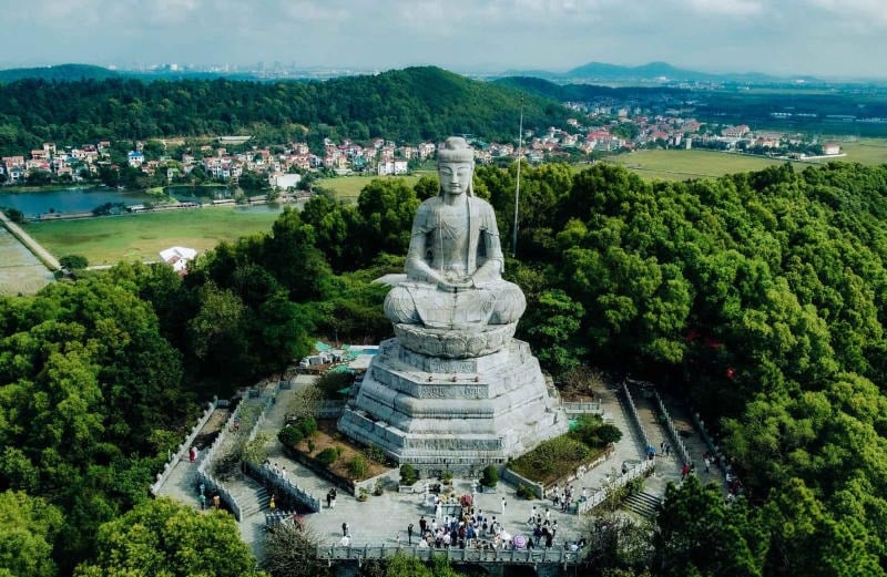 Estatua de Buda de más de 1000 años de antigüedad en Bac Ninh 01-1689124541.jpg