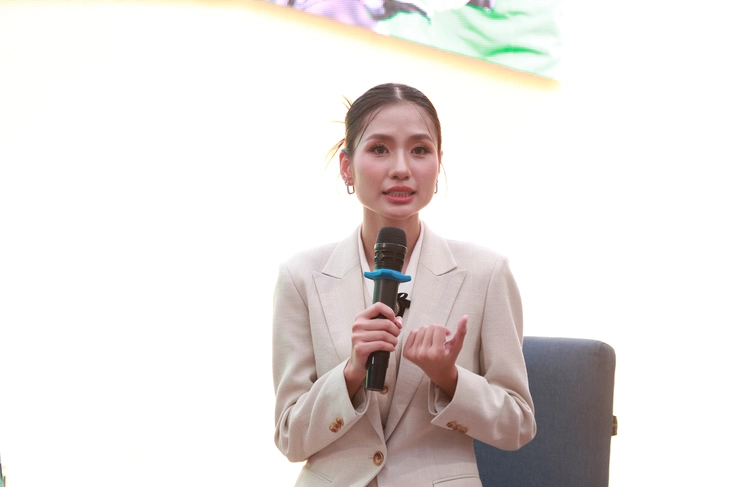 Mademoiselle Nguyen Thanh Ha écrit « Green Crown » pour inspirer la protection de l'environnement