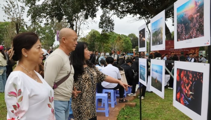 นิทรรศการภาพถ่าย Convergence of Colors ที่ Buon Ma Thuot Coffee Festival 2025