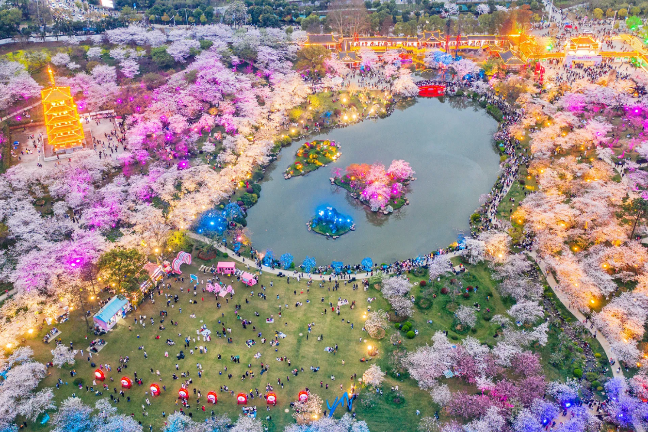 China-tourist-destinations-in-spring--11-.png