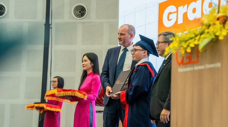 ベトナム・ドイツ大学が2024-2025年度の卒業式と開校式を開催しました（写真3）