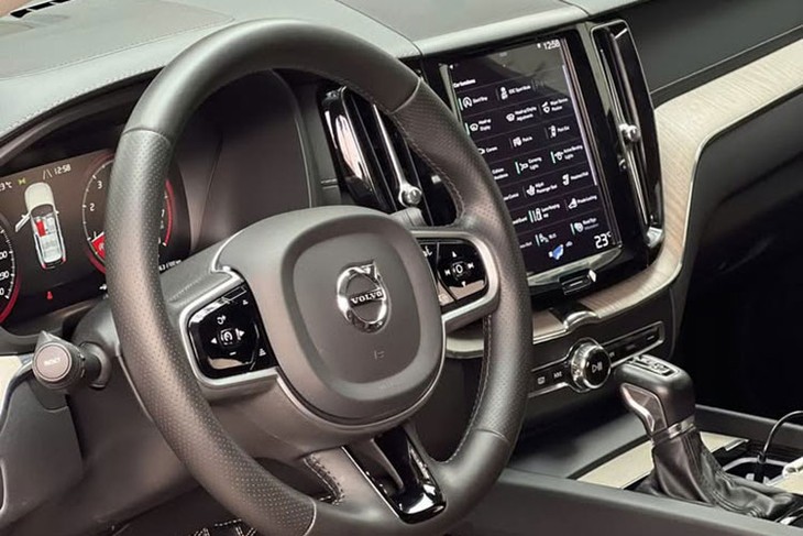 Volvo XC60 T6 Inscription chay 6 nam tai Viet Nam, ban 1,3 ty-Hinh-7