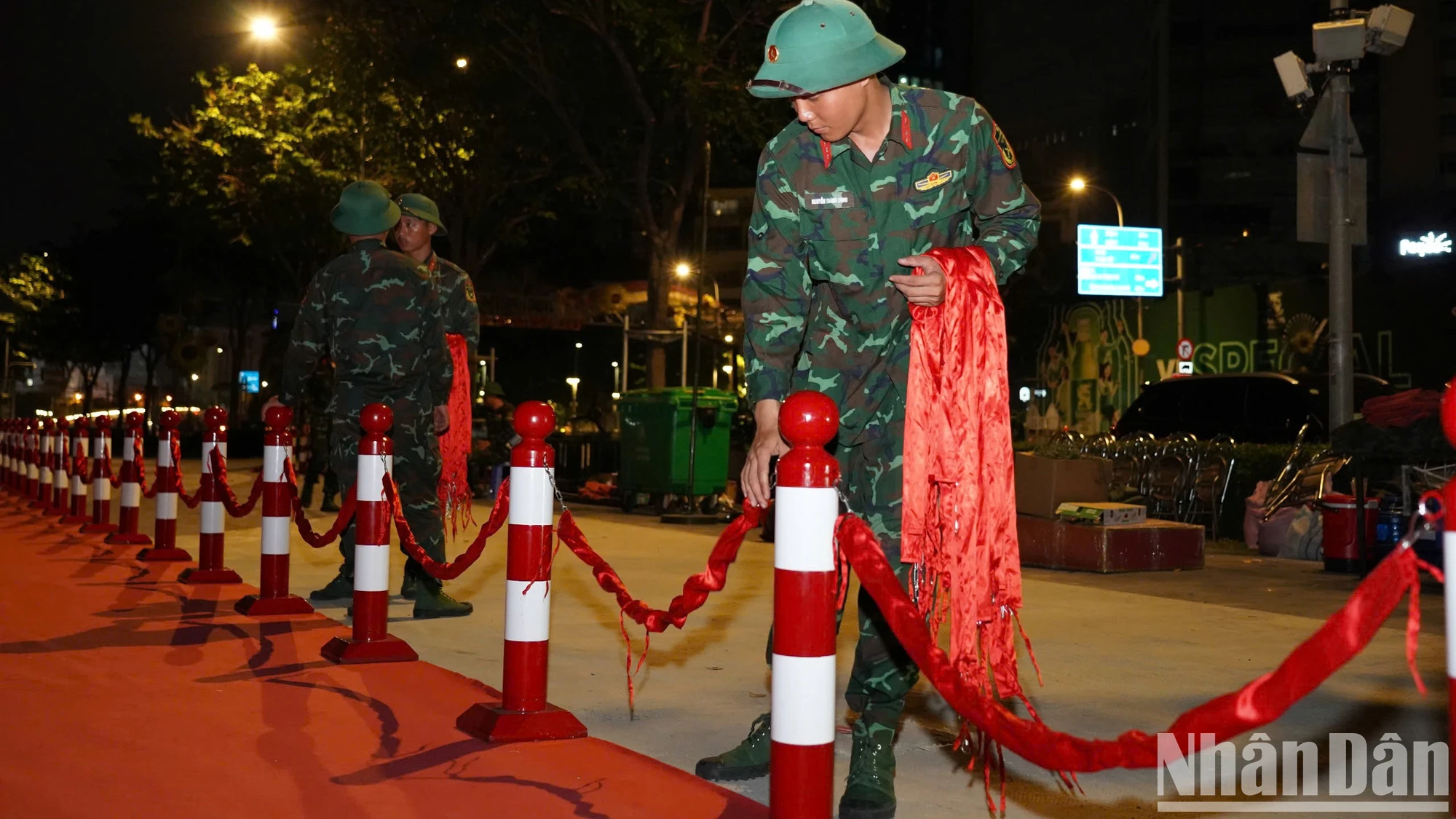[Photo] Brigade 96 deployed artillery positions overnight for the occasion of April 30, photo 6