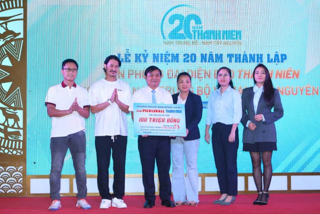 Huy Khánh, Akira Phan và nhiều nghệ sĩ đồng hành giải pickleball Cùng con đi tiếp cuộc đời- Ảnh 2.