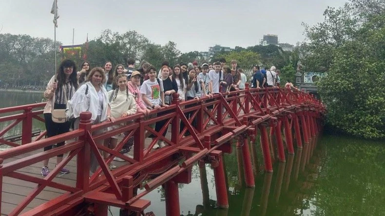 บทเรียนที่ 1: จากเมืองอีร์คุตสค์สู่ฮานอย: หว่านเมล็ดพันธุ์แห่งมิตรภาพจากต้นกล้า ภาพที่ 4