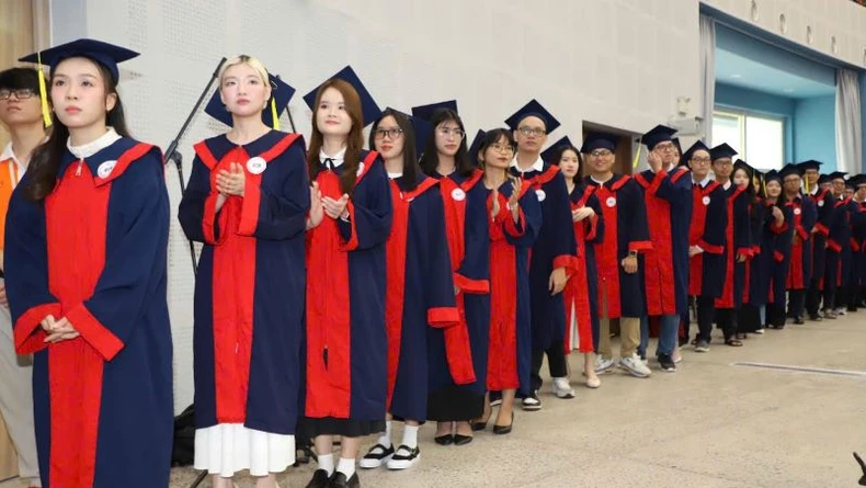 ベトナム・ドイツ大学が2024-2025年度の卒業式と開校式を開催しました（写真4）