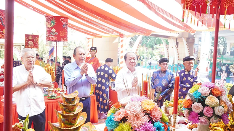 Ciudad Ho Chi Minh celebra el aniversario de la muerte de los Reyes Hung (foto 2)