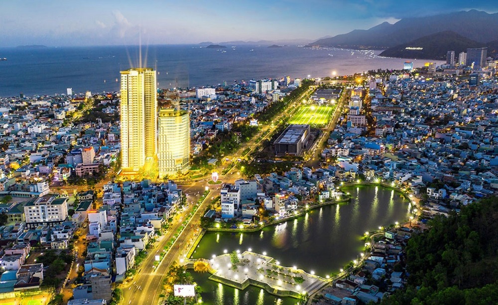 Regarding the Grand Center Quy Nhon project, in 2024, Hung Thinh Quy Nhon was fined 500 million VND.