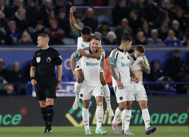 Leicester thua trắng 0-3, Newcastle đẩy Man City khỏi Top 5 - Ảnh 5.