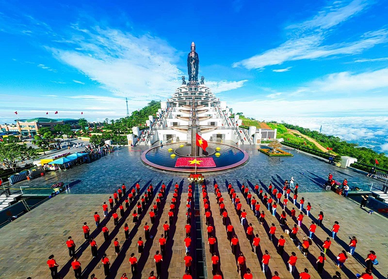 បន្ទាប់ពីទីក្រុងហូជីមិញ អ្នកត្រូវតែត្រលប់ទៅ Tay Ninh នៅថ្ងៃទី 30 ខែមេសា ដោយសារហេតុផលទាំងនេះ។
