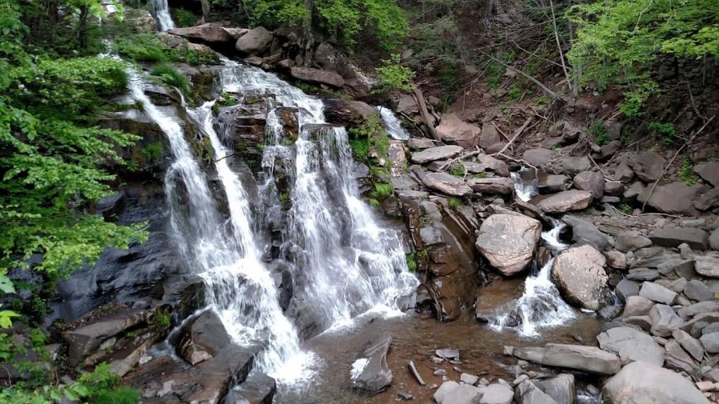 Lugares que hacen que los turistas se vuelvan adictos al agua del grifo