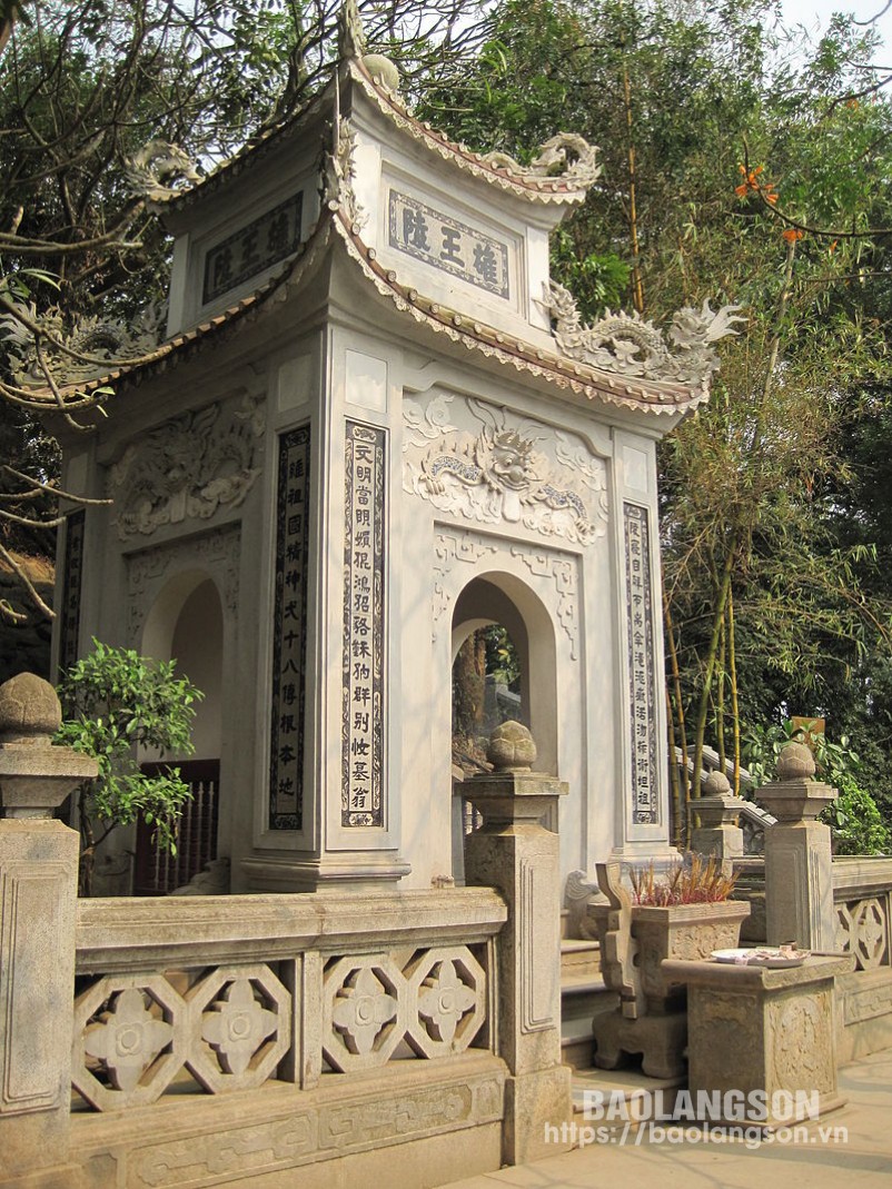 Lăng Hùng Vương
