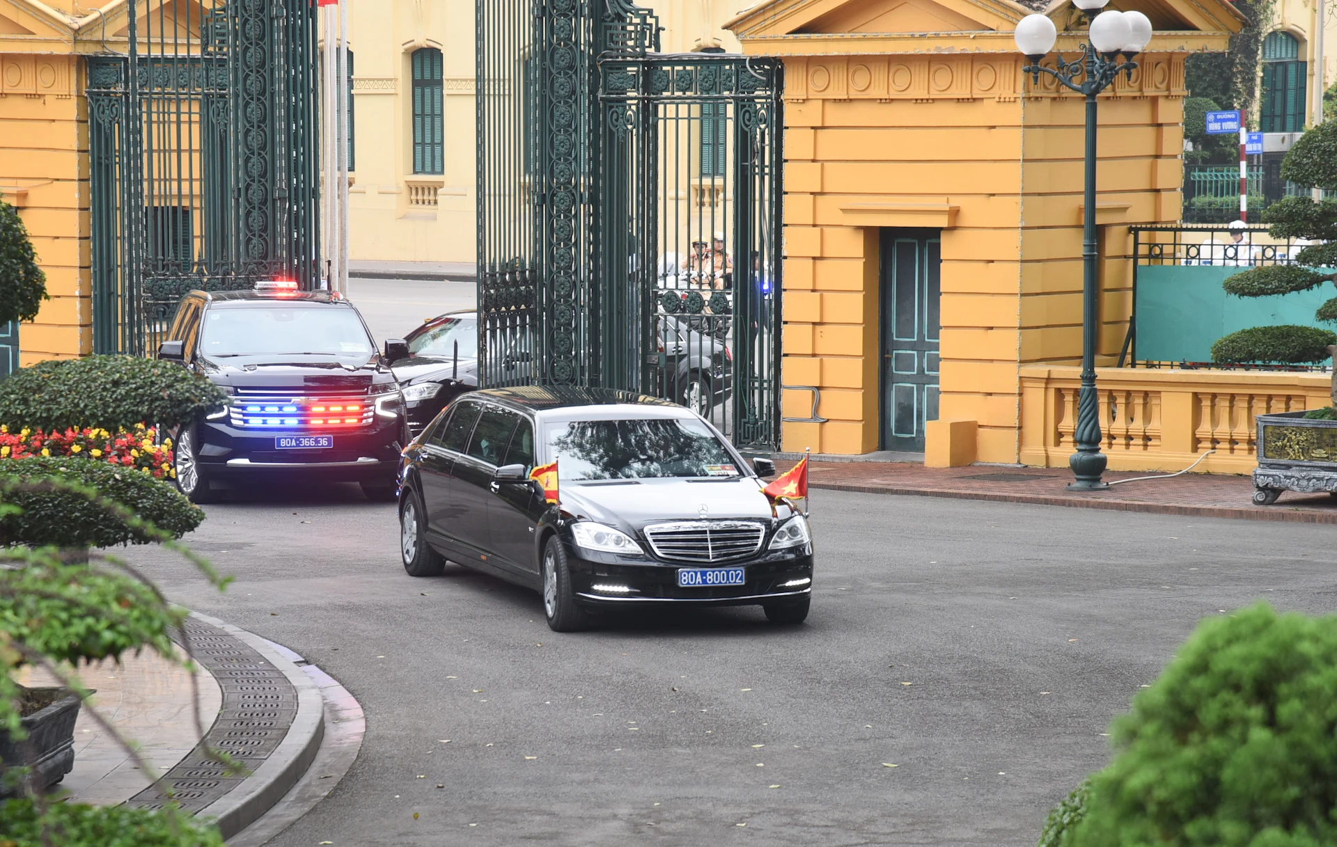 [Фото] Церемония приветствия премьер-министра Испании Педро Санчеса, фото 2
