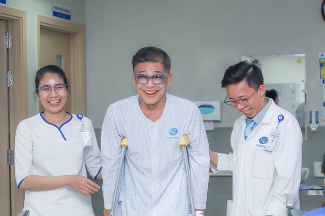 MC Thanh Bạch bị gãy xương do tai nạn hy hữu - Ảnh 1.