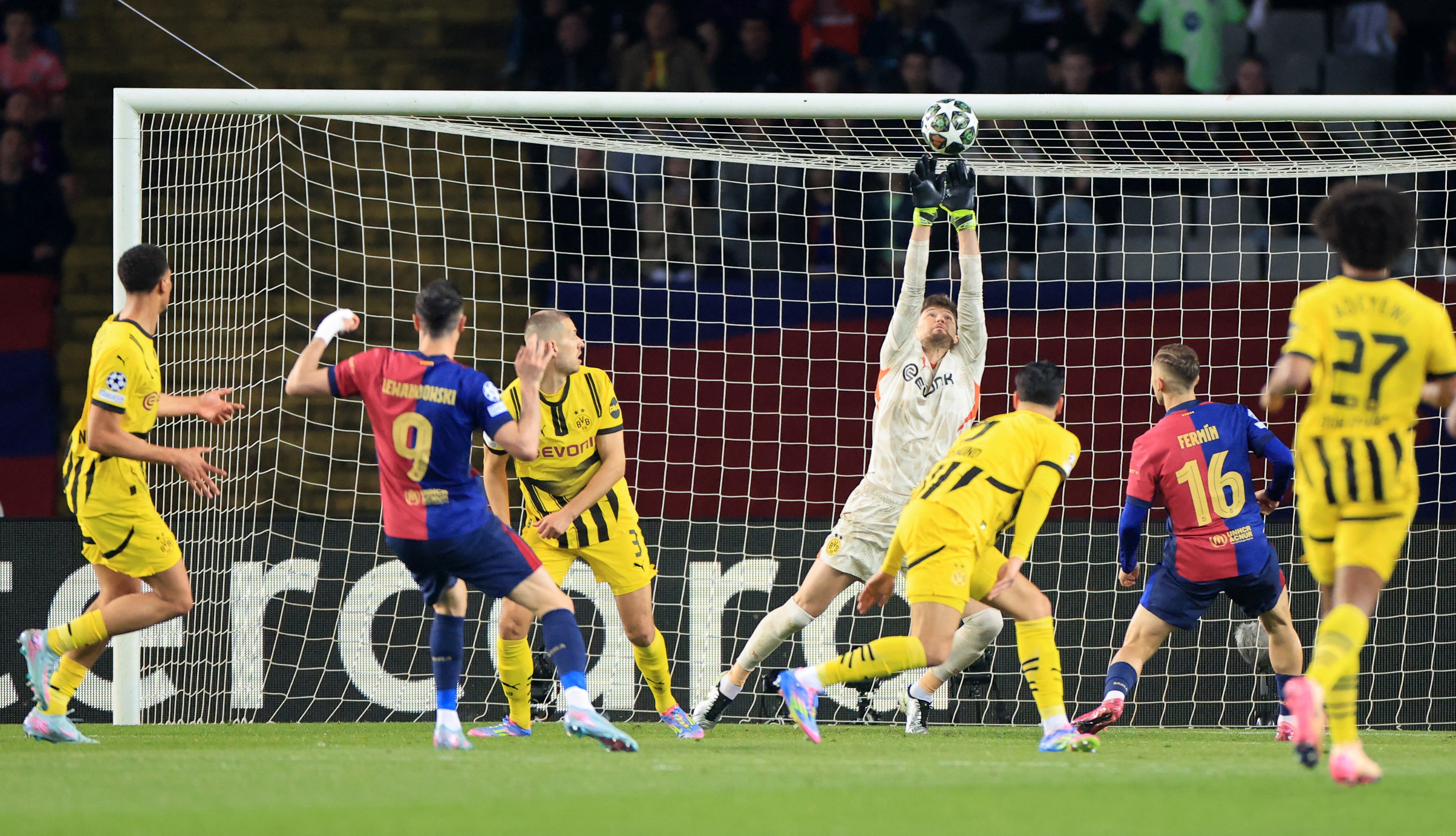 Barca vs Dortmund anh 4