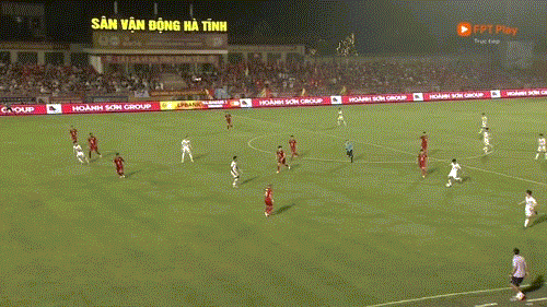Live Hong Linh Ha Tinh gegen The Cong Viettel 0-1 (Ende von H1): The Cong Viettel eröffnet das Spielstandfoto 3