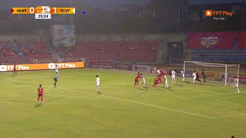 Live Hong Linh Ha Tinh gegen The Cong Viettel 0-1 (Ende von H1): The Cong Viettel eröffnet das Spielstandfoto 4