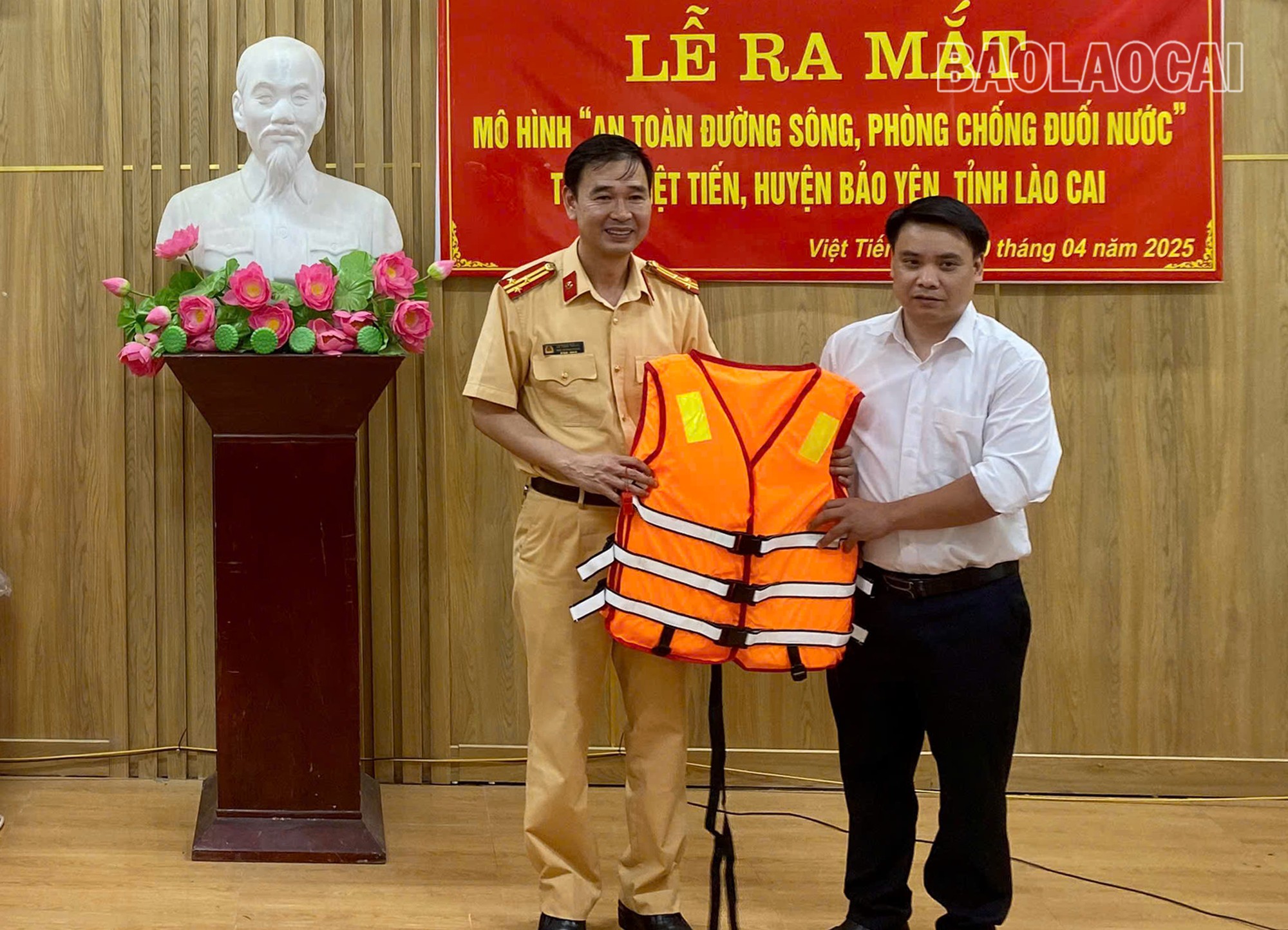 b3.jpg