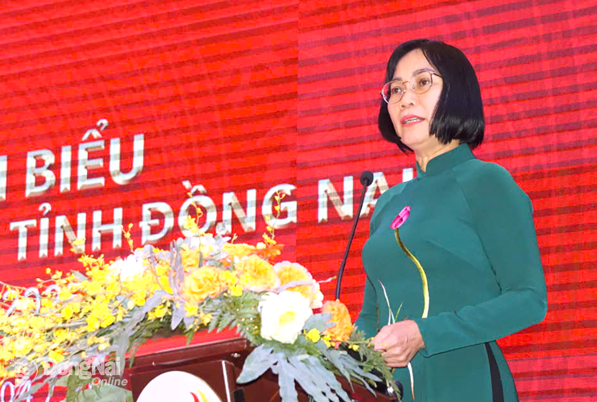 Vice Chairwoman of the Provincial People's Committee Nguyen Thi Hoang gave a speech at the congress. Photo: Vuong The
