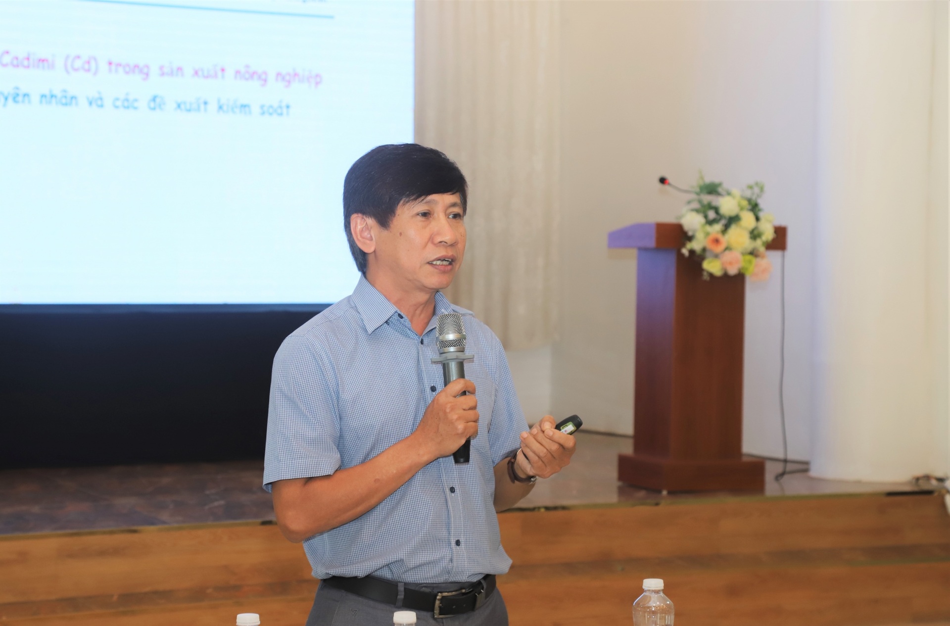 ជីតា