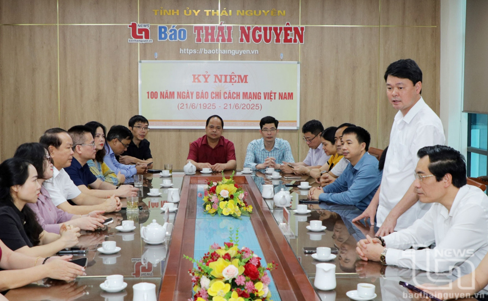 ឈុតការងារ។